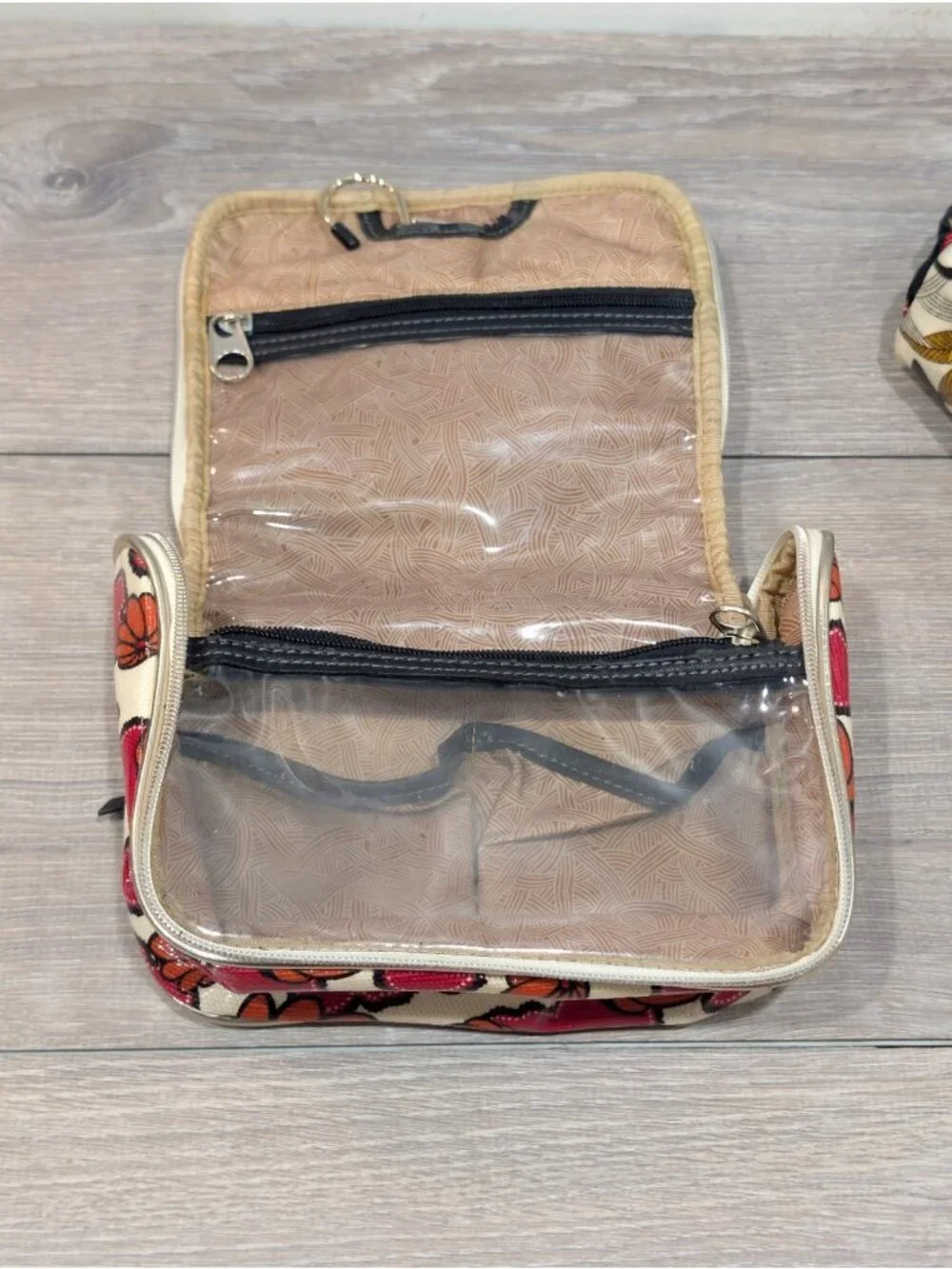 Sakroots Artist Circle Peace Print Birds Hanging Travel Organizer & Makeup Bag